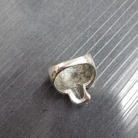 Men's size 8.5* Silver-tone Skull Ring Fashion Jewelry - Picture 4 of 5